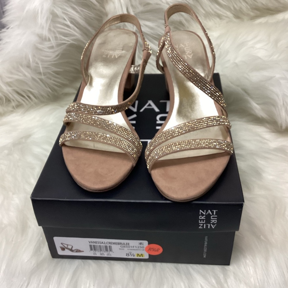 Naturalized Vanessa 2 Cremebrulee Sandals - 8 1/2 M - Picture 2 of 6